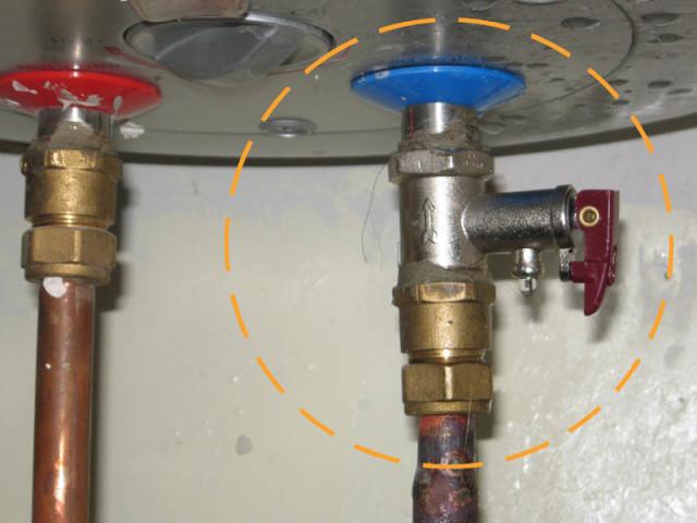 Принцип работы редукционный клапан для водонагревателя и его устройство
